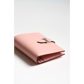 Hermes Bearn Compact Handmade Wallet in Rose Sakura Chevre Mysore Goatskin