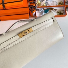 Hermes Kelly Cut Handmade Bag in Craie Swift Leather