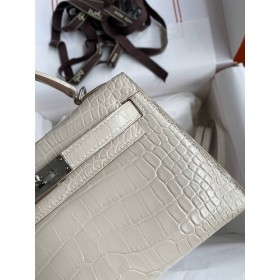 Hermes Kelly Mini II Sellier Handmade Bag in Nata Matte Alligator Leathe