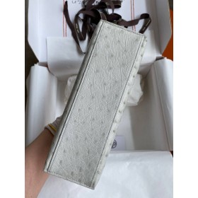 Hermes Kelly Pochette Handmade Bag In Pearl Grey Ostrich Leather