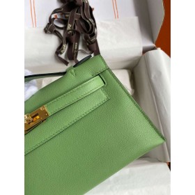 Hermes Kelly Pochette Handmade Bag in Vert Criquet Swift Calfskin