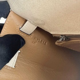 Hermes Kelly Sellier 25 Verso Handmade Bag in Craie and Biscuit Epsom Calfskin