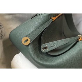Hermes Lindy 26cm Bag In Vert Amande Clemence Leather GHW