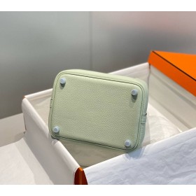 Hermes Picotin Lock 18 Bag In Vert Fizz Clemence Leather